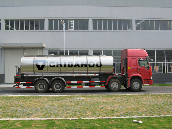 BITUMEN TRANSPORTATION TRUCK